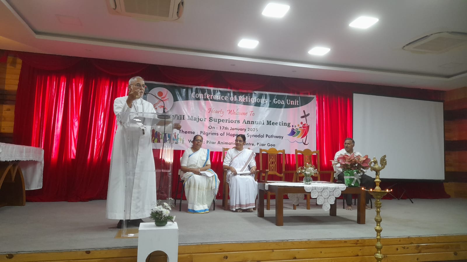 Cardinal Filip Neri Introduces the Synod 21-23 Document at Major Superiors Meet, Goa