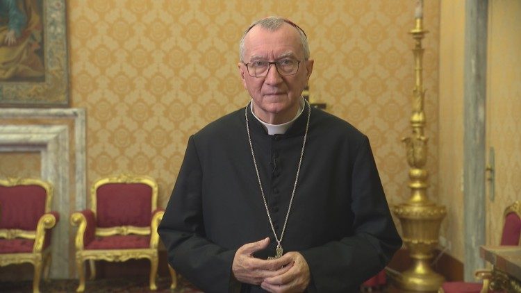 Cardinal Parolin Visits Paris for Historic Colloquium