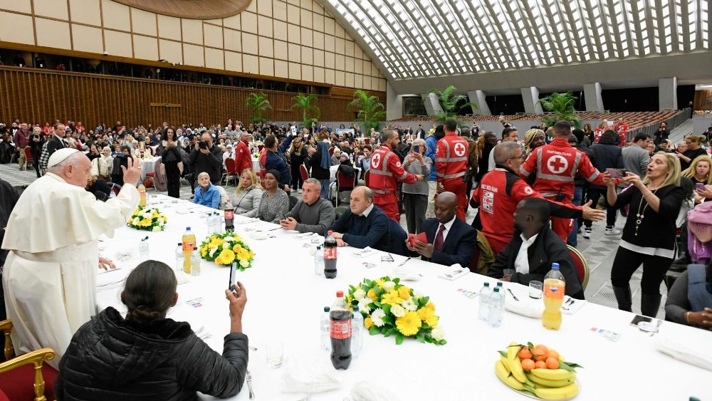 Pope Francis Hosts 1,300 of Rome’s Poor for Special Lunch at Vatican